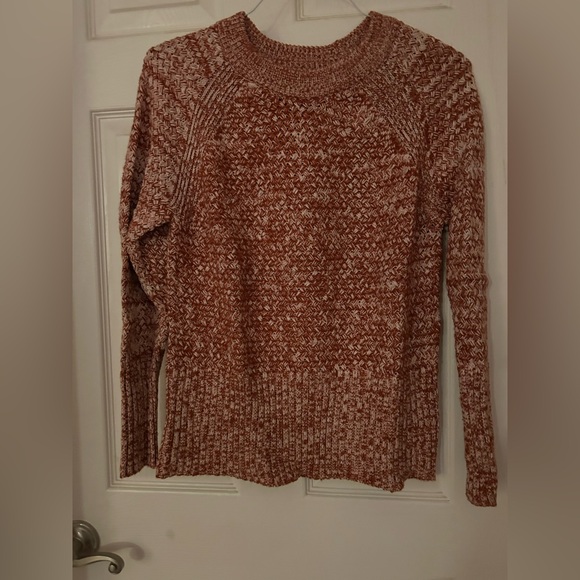 Universal Thread Sweater - Picture 4 of 6
